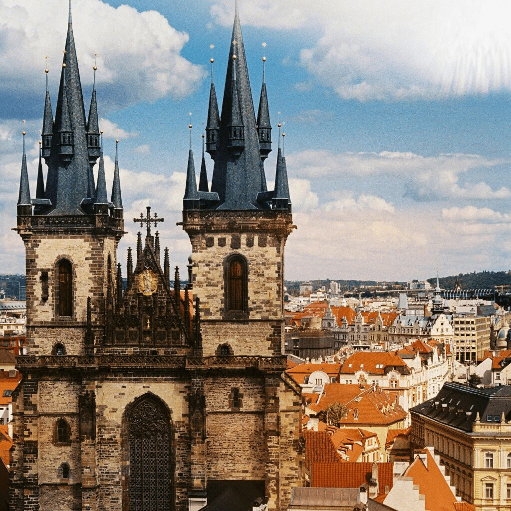 Prague Old Town Sq - Tour.